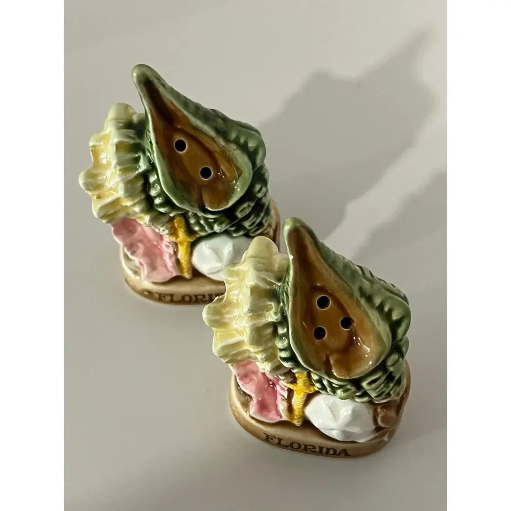 Vintage Florida Seashell Salt Pepper Shakers Made in Japan Coastal‎ Beach Decor